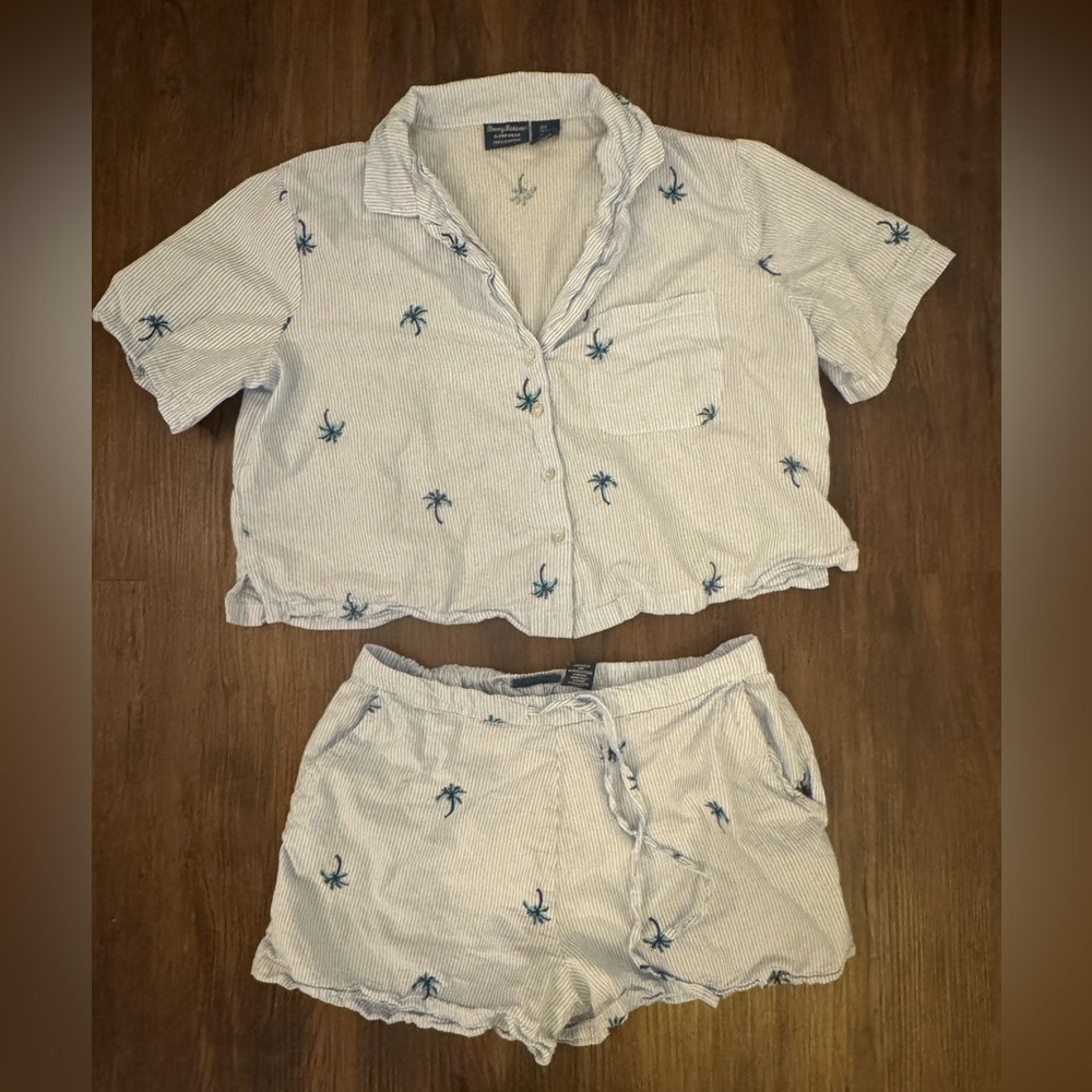 Tommy Bahama Palm Tree Print Pajama Set